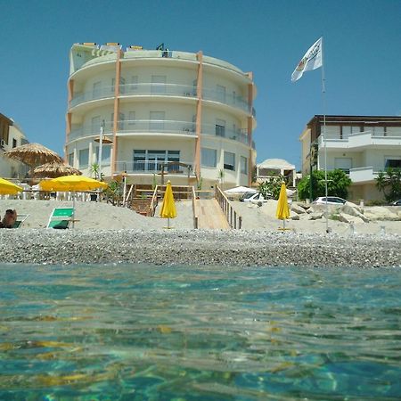 Hotel Il Girasole Бова-Марина Екстер'єр фото