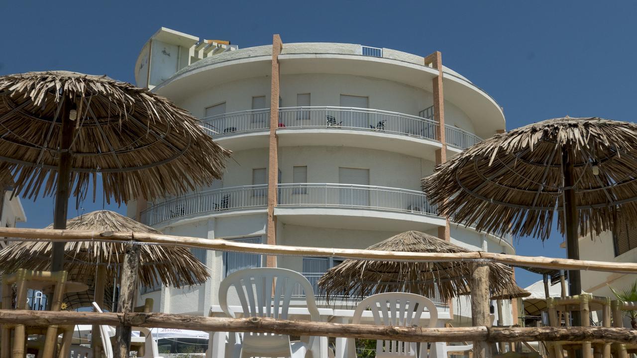 Hotel Il Girasole Бова-Марина Екстер'єр фото