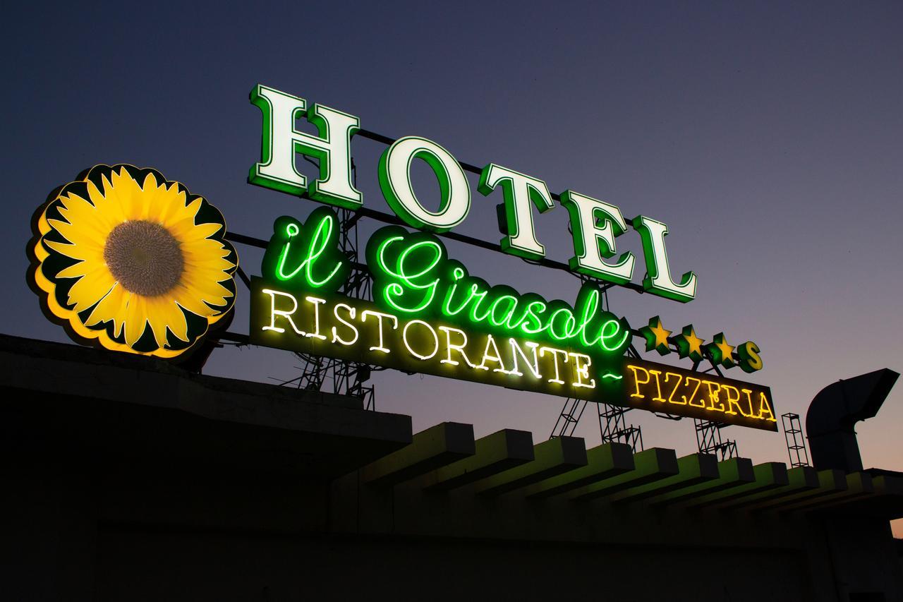 Hotel Il Girasole Бова-Марина Екстер'єр фото